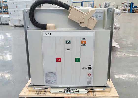 Bộ ngắt mạch chân không có thể rút trong nhà 12KV 1250A VCB Điện áp cao cho thiết bị đóng cắt