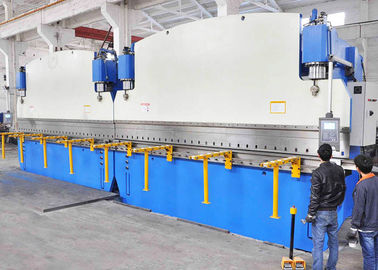 320 T CNC Đồng bộ hóa Tandem Bấm Máy uốn phanh Bắt đầu từ Tấm Trapezium